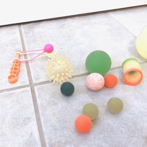 LIKE NEW Toys Glasses Bouncy Balls Games - Picture 3 of 3